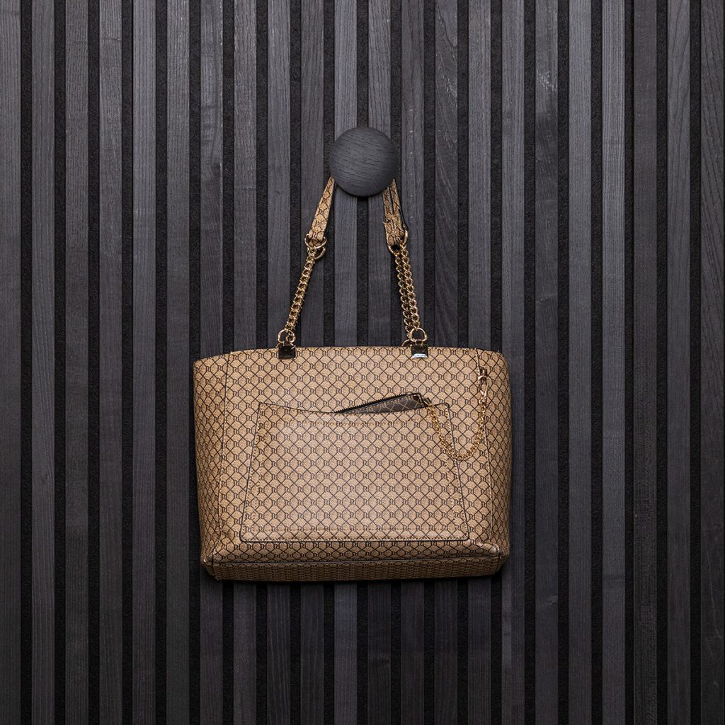 Afbeelding 2 van 10 in Hanger galerij