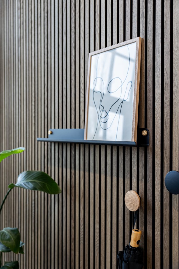 Afbeelding 9 van 10 in Wandplank smal galerij