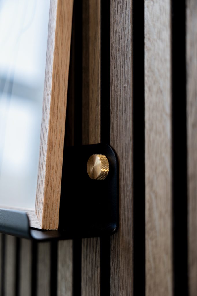 Afbeelding 6 van 10 in Wandplank smal galerij