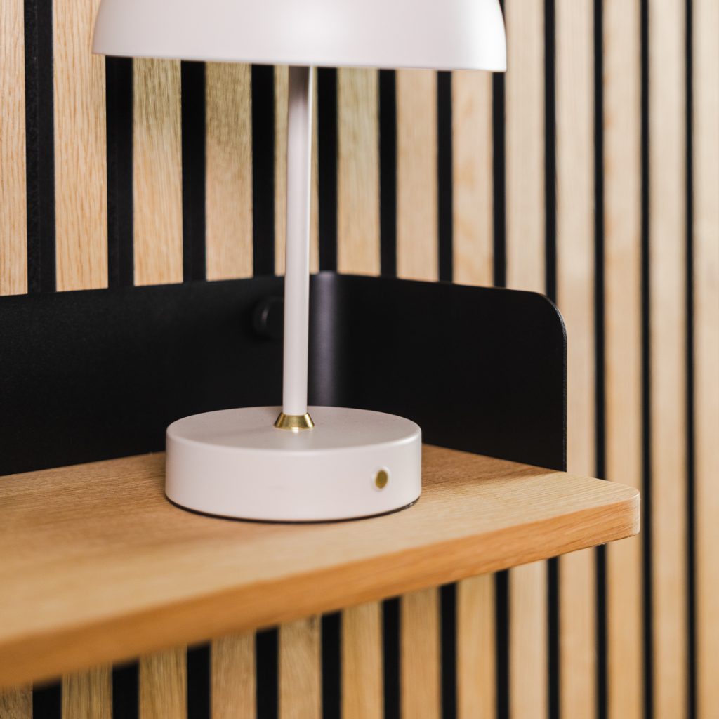 Afbeelding 5 van 8 in Boekenplank galerij