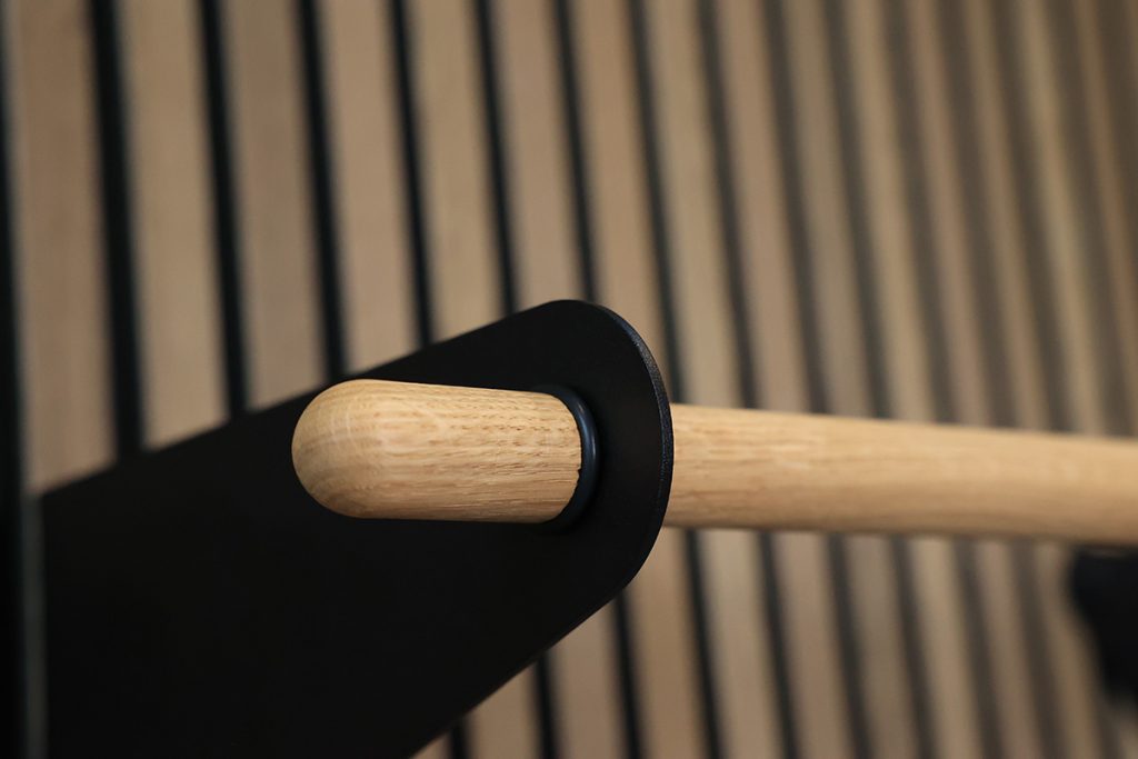 Afbeelding 7 van 8 in Kledingstang galerij