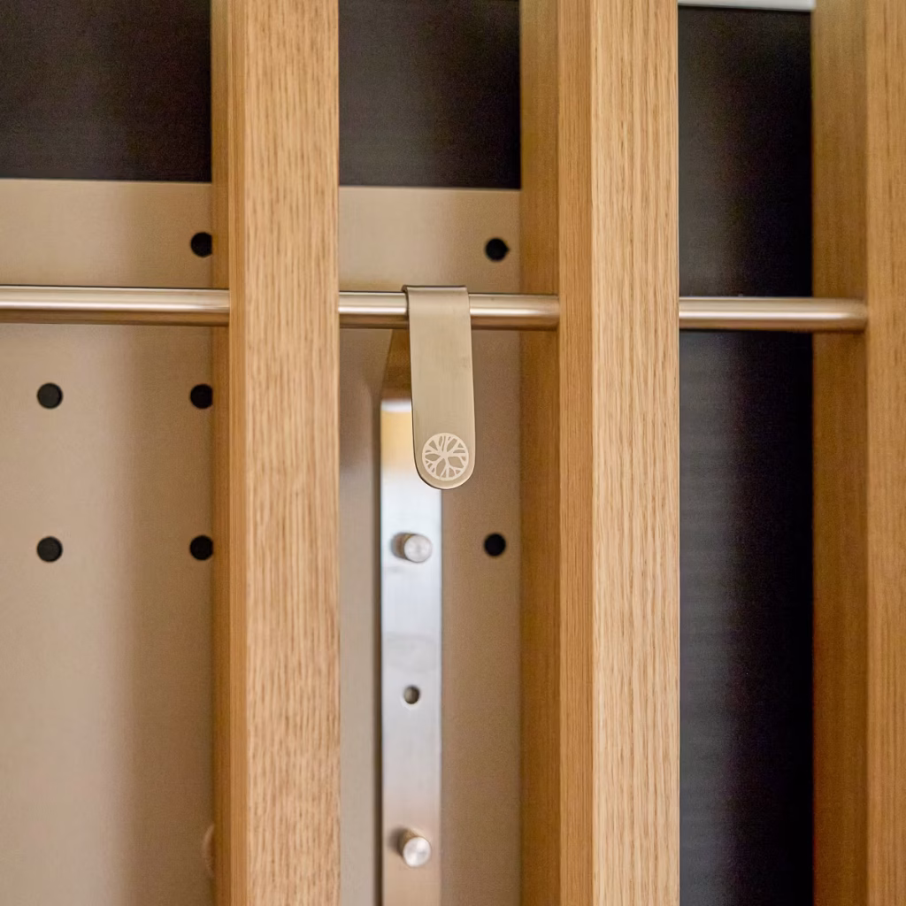 Afbeelding 6 van 8 in EMBRACE | Nell TV-Mount galerij